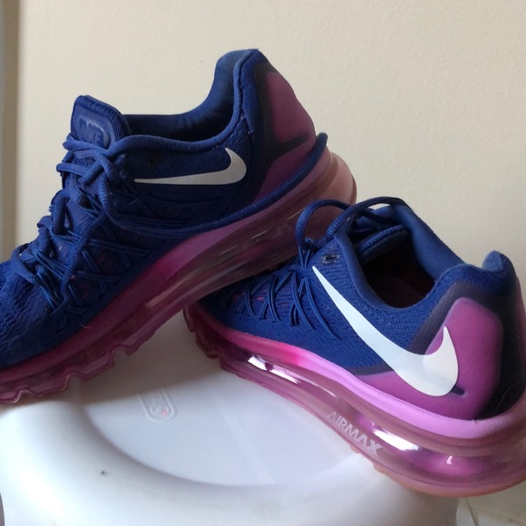 Nike - Picture 2 of 2